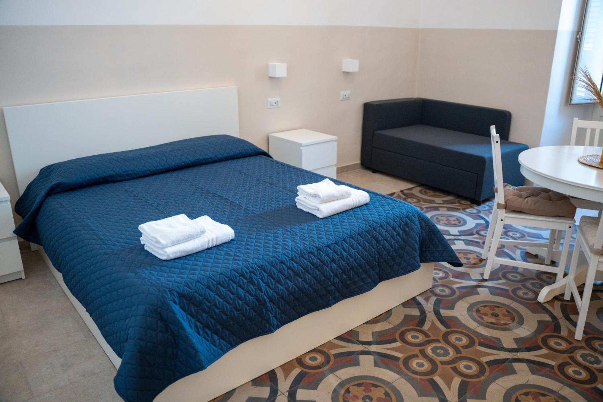 Principe Amedeo 93 Bed & Breakfast Bari Ngoại thất bức ảnh