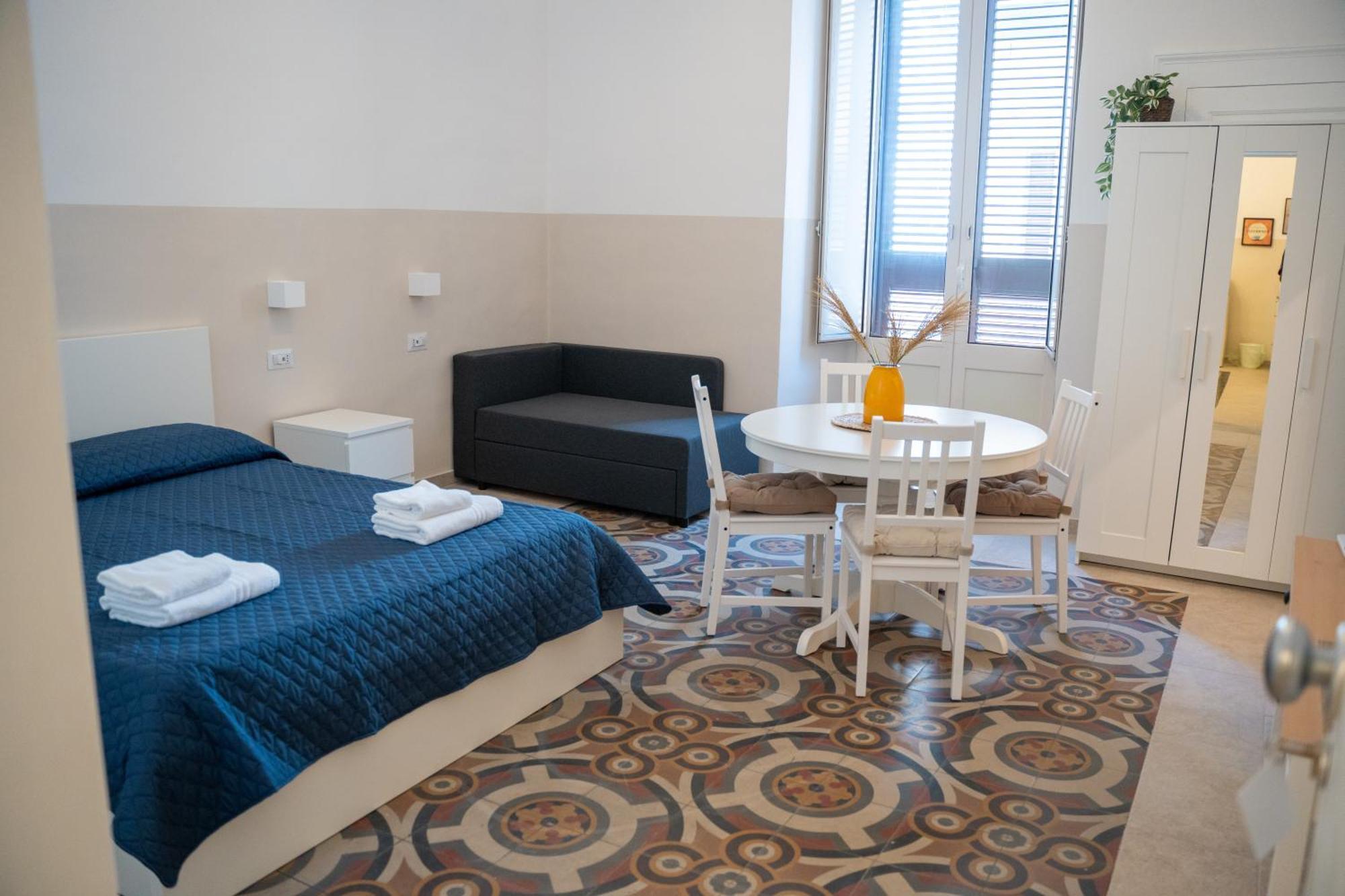 Principe Amedeo 93 Bed & Breakfast Bari Ngoại thất bức ảnh